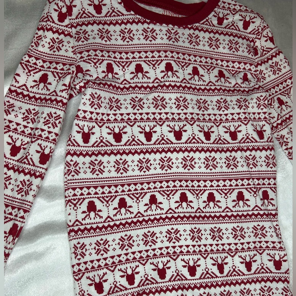 Kids Festive Red and White Pajama Set - Picture 2 of 5